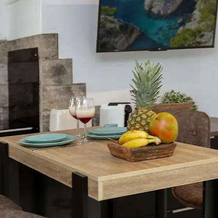 Greenpeace - Host Provence Apartament Tulon