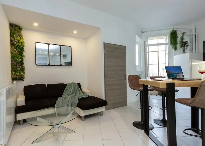 Greenpeace - Host Provence *