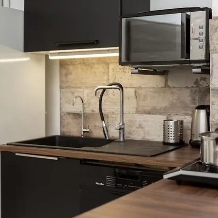 Greenpeace - Host Provence *